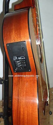 Guitarra Electroacústica de caobilla con pinabete. imagen 6